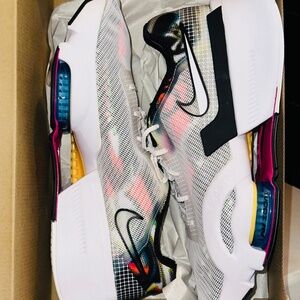 Nike Air Zoom SuperRep 3 Men's Size 11 US  *New with box*